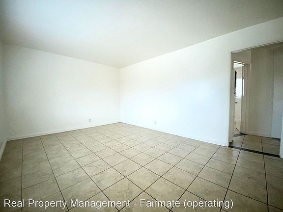 4th image of 15501 Loukelton St #8625607