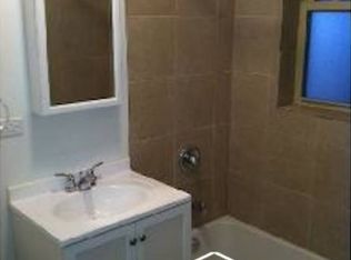 821 S Independence Blvd APT 3, Chicago, IL 60624