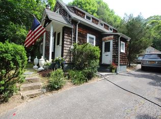 227 Little Fresh Pond Rd, Southampton, NY 11968