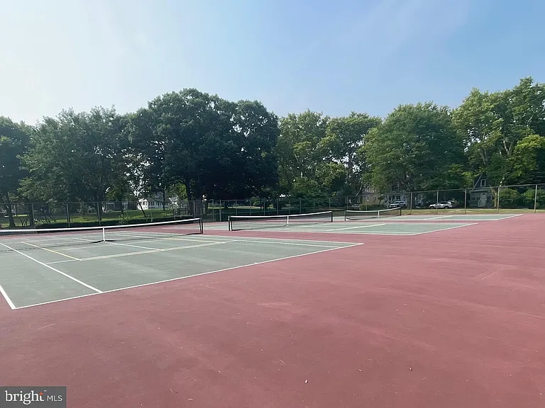 721 Mayflower Ave — Photo 26