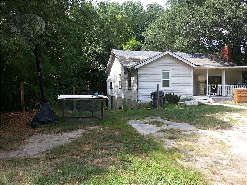 1st image of 2304 Azalea Dr