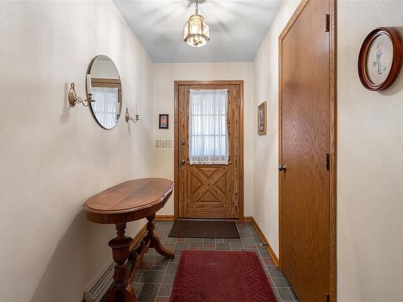 4th image of 1111 Park Village Dr