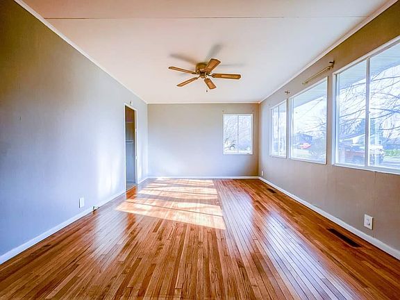3rd image of 1400 W 7th St Lot 60