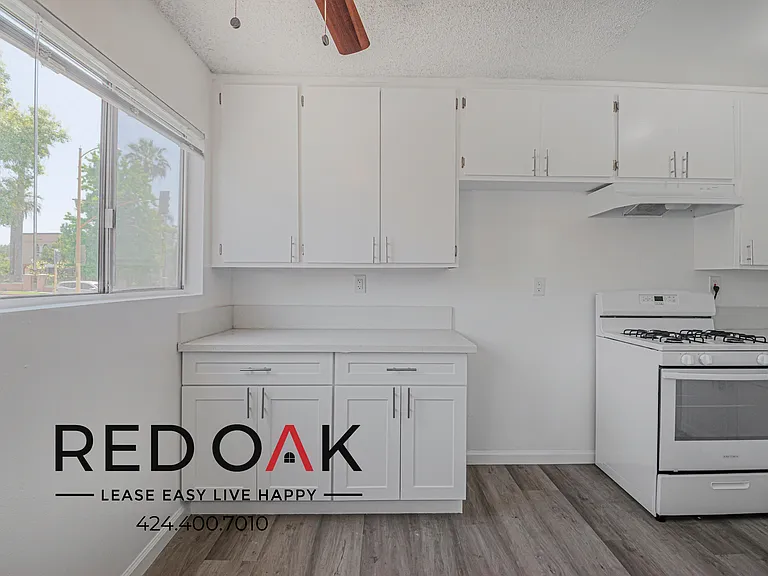 333 N Brand Blvd #8 — Photo 10
