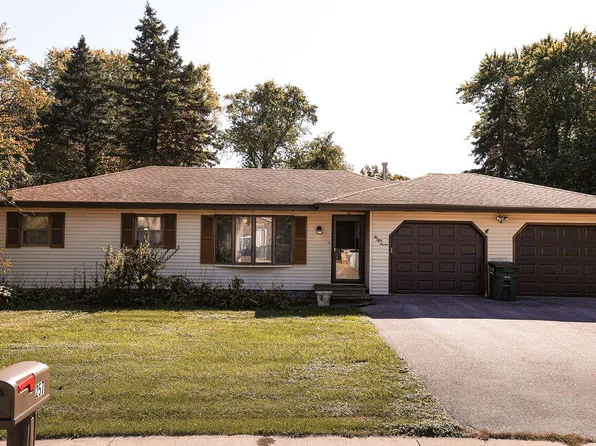 257 Green Acres Dr, Valparaiso, IN 46383