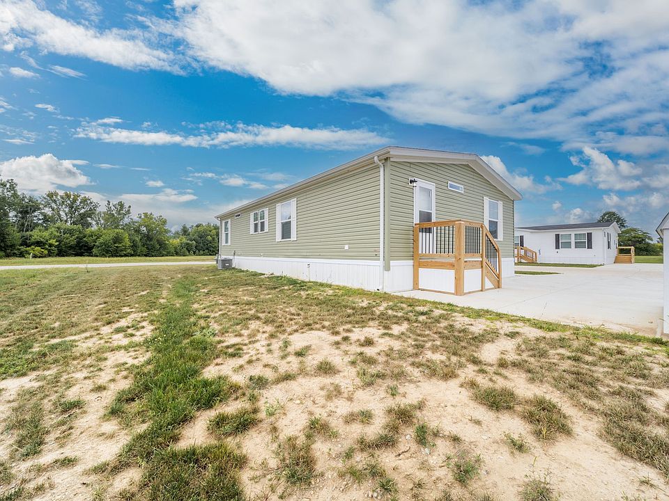 Exterior Image-17-Clayton C202 Camelot Village