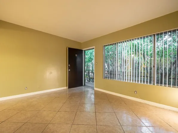 521 E 6th St APT 5, Long Beach, CA 90802