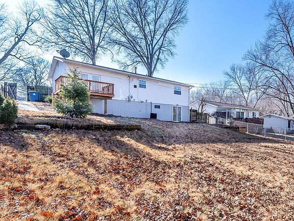 4th image of 3633 Shores Dr