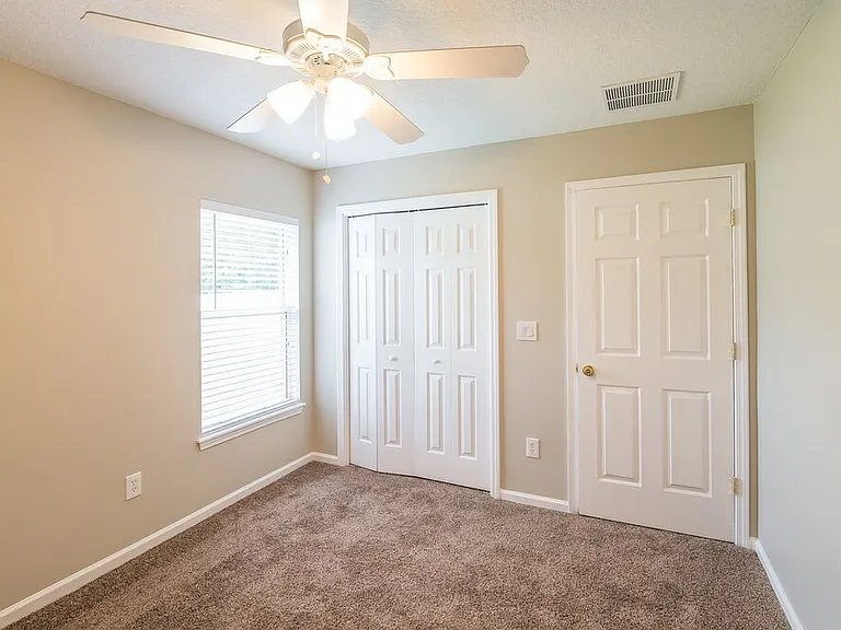 3243 Wandering Oaks Dr — Photo 12