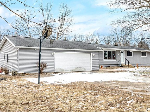 2nd image of 1115 Pheasant Dr