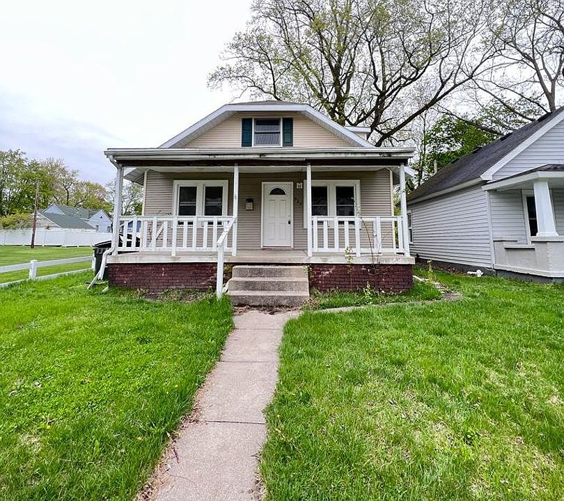 1st image of 922 N Lawrence St