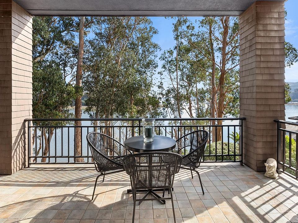 1st image of 65 De Silva Island Drive