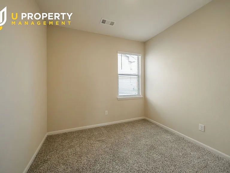 1817 Dahlia Way — Photo 4