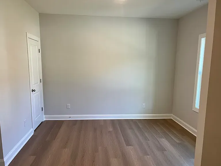 836 Bertwood Rd SW — Photo 2