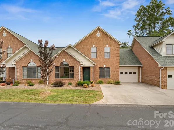 1635 20th Avenue Ct NE, Hickory, NC 28601