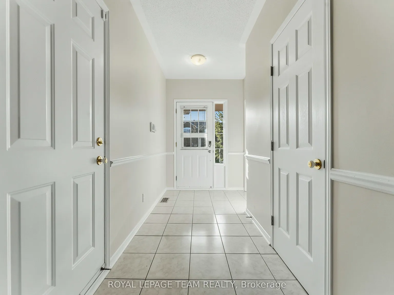 3 bed, $2,500 — Photo 2