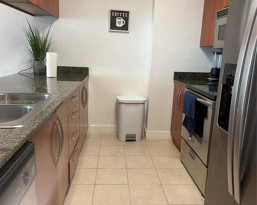 1st image of 1200 Brickell Bay Dr APT 2304