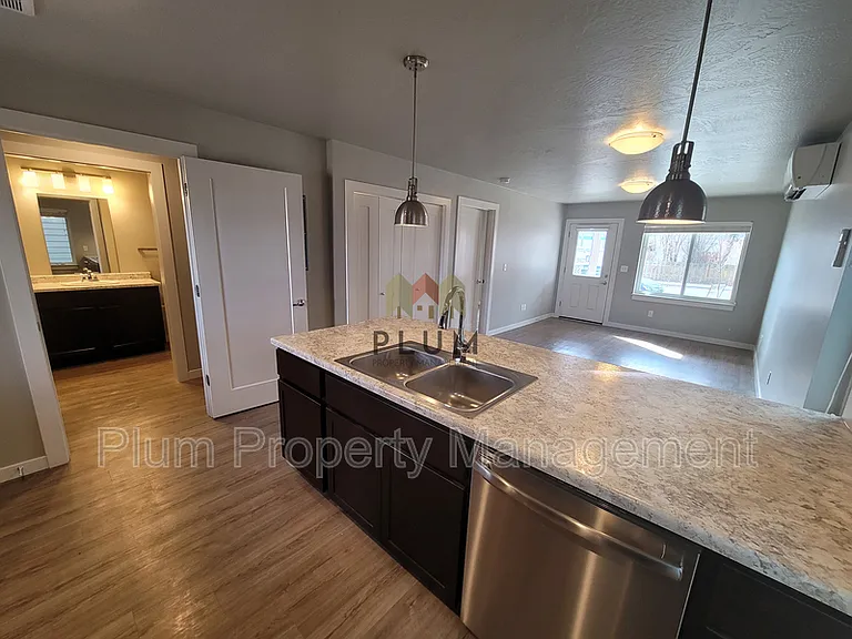 2414 McDonald Ave #102 — Photo 8