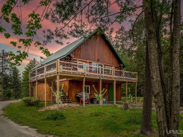 14038 245th Ln, Rapid River, MI 49878