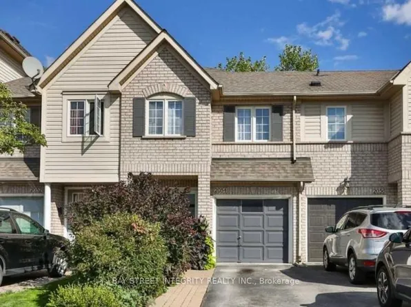 2054 Glenhampton Rd, Oakville, ON L6M 3T9