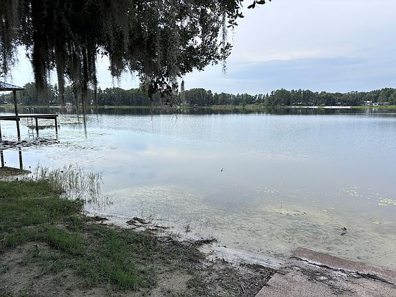 2nd image of 19513 Deer Lake Rd