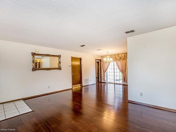 3rd image of 1182 Lazy Hollow Pl