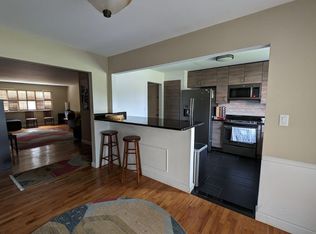 801 W Long Lake Rd APT E-2, Bloomfield Hills, MI 48302