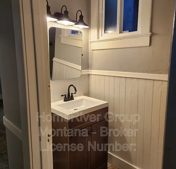 546 S 3rd St W — Photo 16