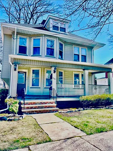 338 Beech St #2 Photo 1