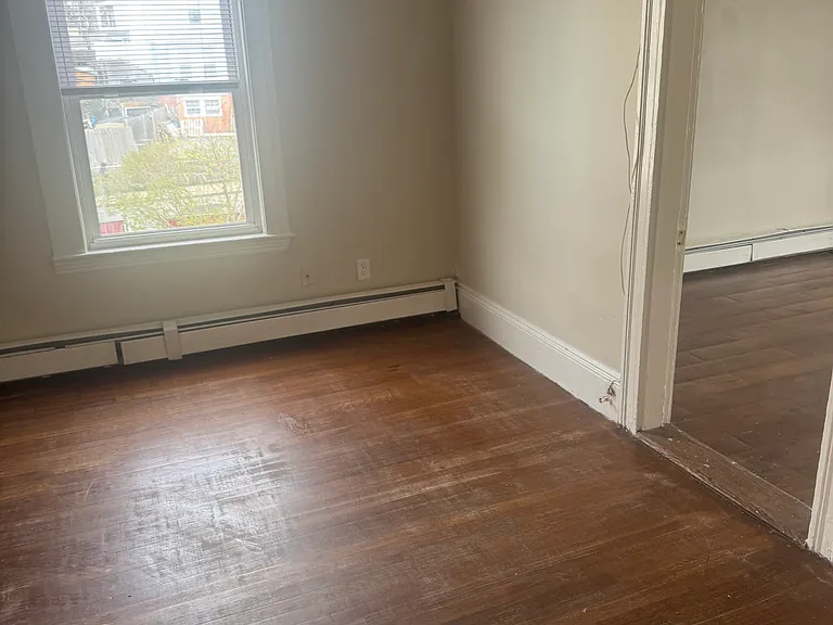 121 High Rock St — Photo 5