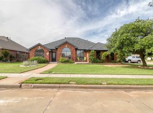 3200 Lancaster Ln, Wichita Falls, TX 76310