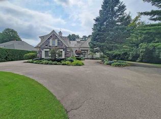 1449 Meadow Gate Ln, Harbor Springs, MI 49740