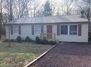69 Old Stage Rd, Albrightsville, PA 18210