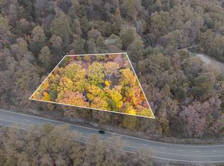 129 Plains Ln, Fancy Gap, VA 24328