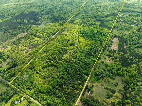 2nd image of 157.22 E 24th St