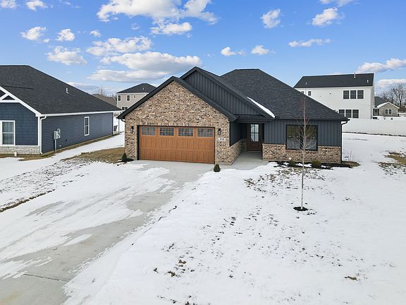 3rd image of 279 Darla Cir
