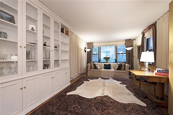 Sold by Maxwell Jacobs | media 2