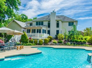 26 Drinking Brook Rd, Monmouth Jct, NJ 08852