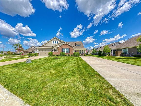5th image of 4846 E Amesbury Pl