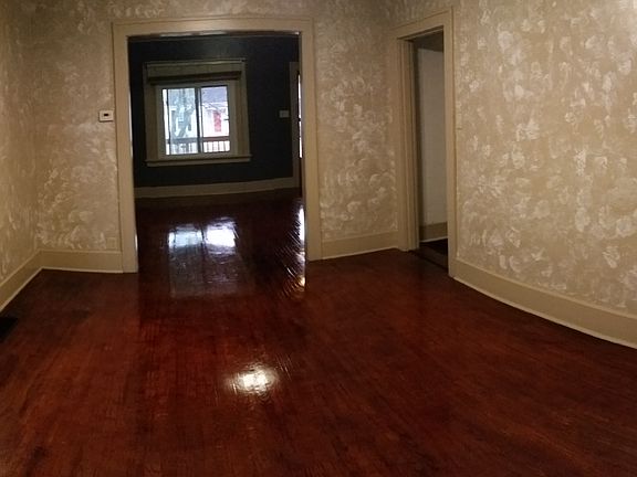 4th image of 2861 Washington Ave