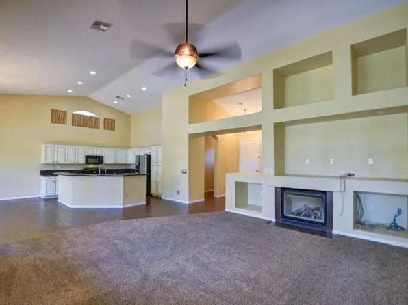714 E Hampton Ct, Gilbert, AZ 85295