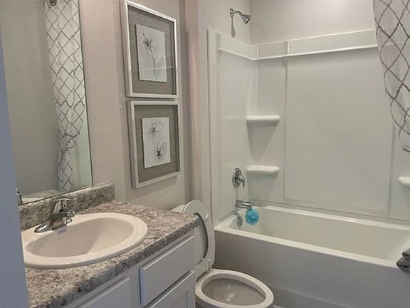 4th image of 348 Cove Ln