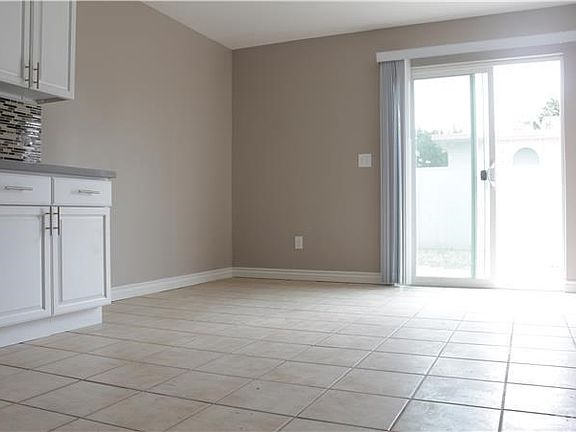 5th image of 2571 N F St