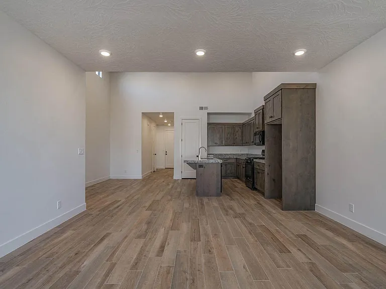 795 N Via Modelo Cir — Photo 7