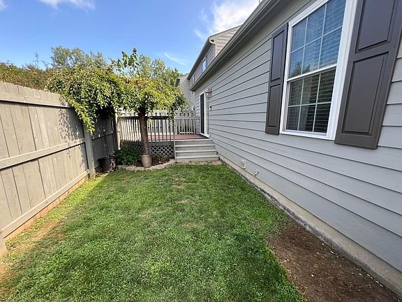 5th image of 5800 Blendonbrook Ln #110A