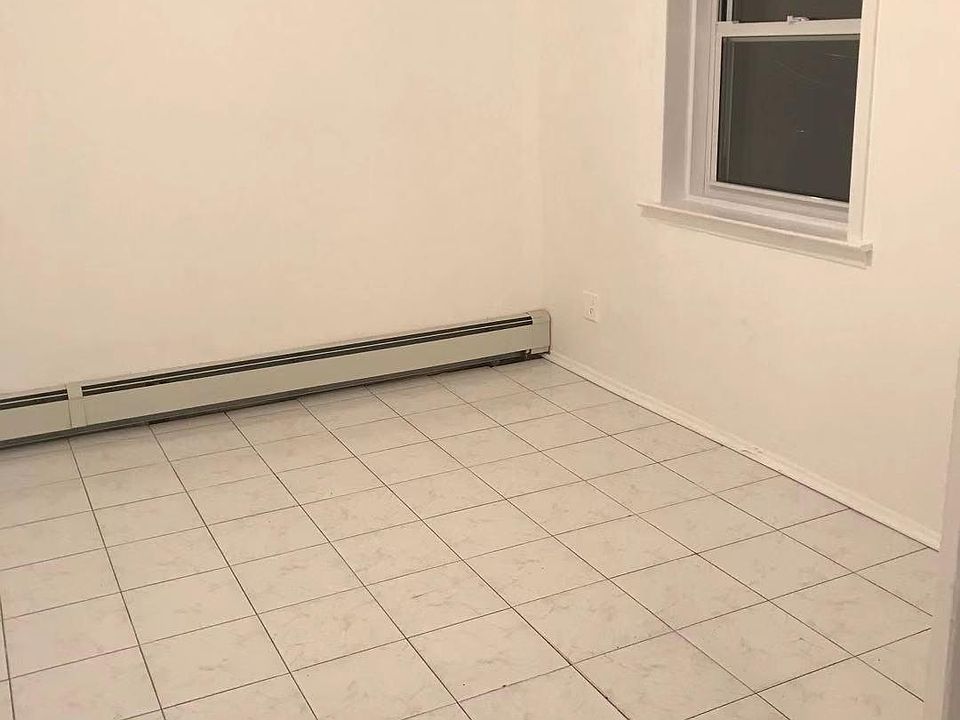 2nd image of 3542 101st St