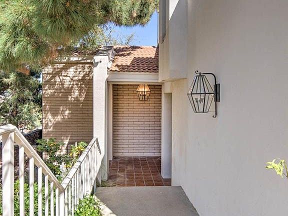 2nd image of 5854 Mira Serena Dr