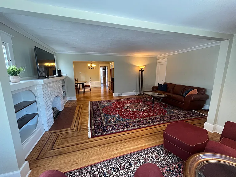 203 Lovering Ave #UPPER — Photo 4