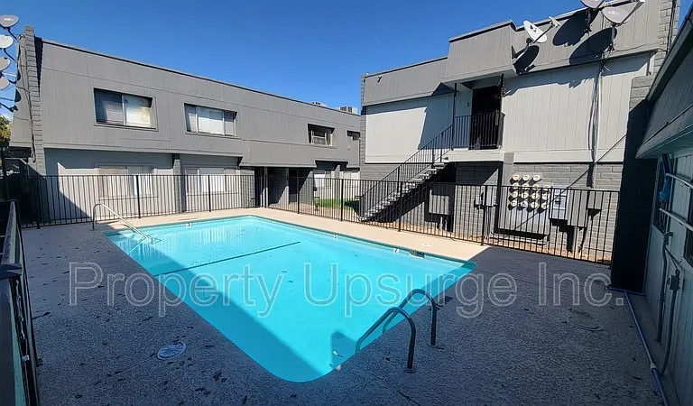 The Elias — Photo 1