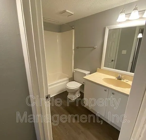 4117 Hunters Ridge Dr SW #11 — Photo 6